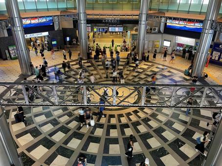 東京駅 東京駅 東京駅,改札,人ごみの写真素材