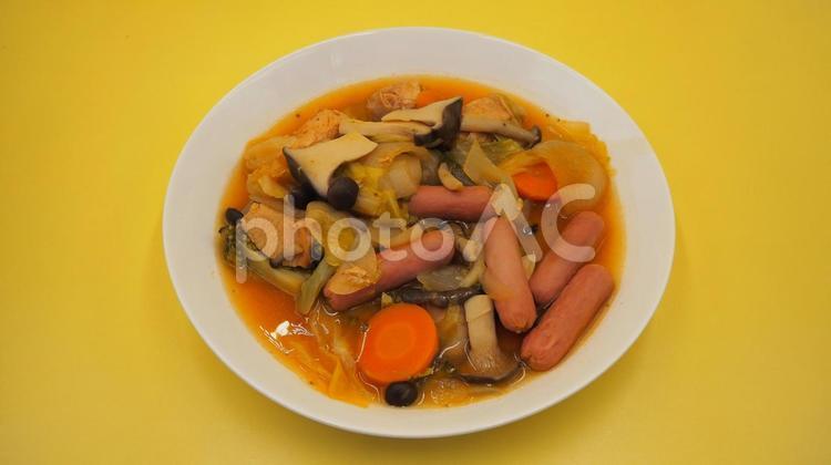 ケチャップのトマト鍋・家庭料理・皿に盛る トマト鍋,ケチャップ,トマトケチャップの写真素材