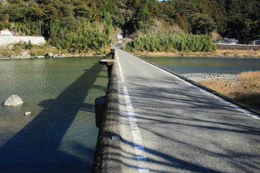 高知県いの町 名越屋沈下橋 高知県いの町 名越屋沈下橋 名越屋沈下橋,沈下橋,橋の写真素材