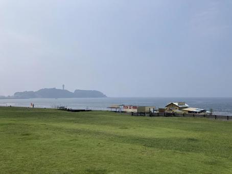 海岸と江ノ島 海岸と江ノ島の写真