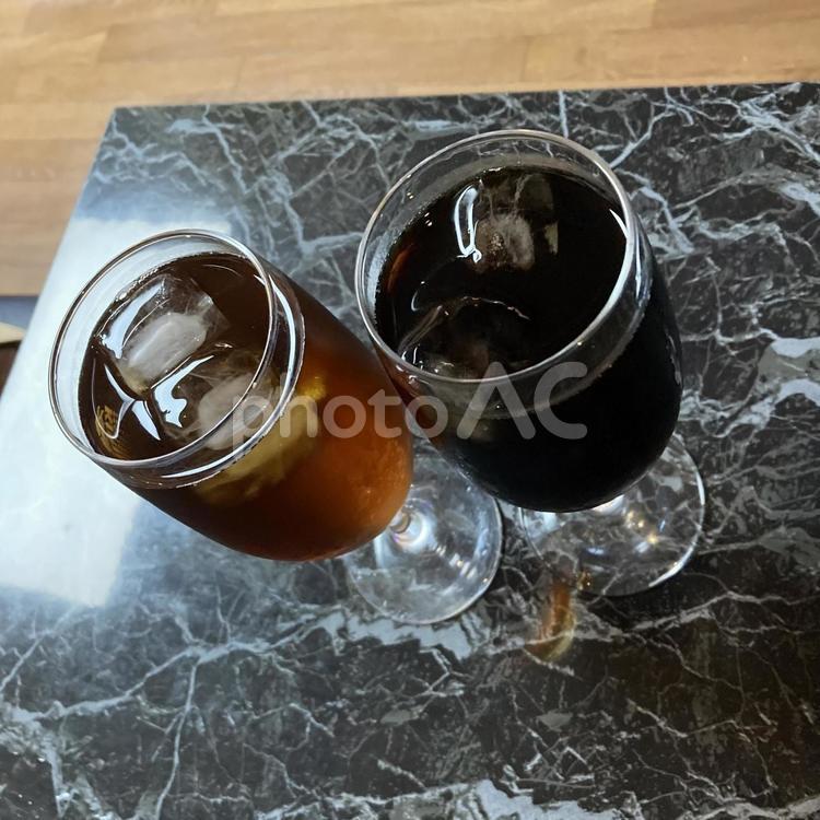 アイスコーヒーとウーロン茶③ アイスコーヒー,ice,冷たいの写真素材