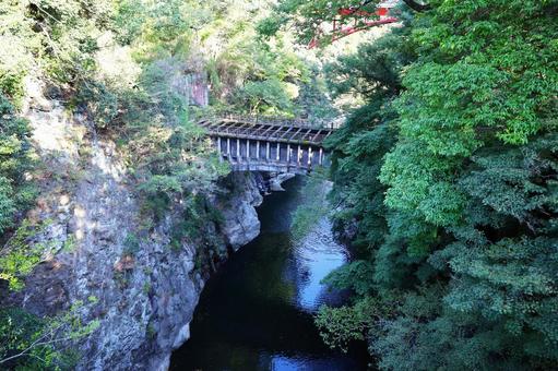 八ツ沢発電所施設第一号水路橋（猿橋から） 八ツ沢発電所,水路橋,発電所の写真素材