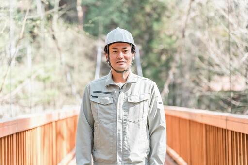 林業・環境保護・現場にいる作業着の男性 環境保護,森林作業員,森林調査の写真素材