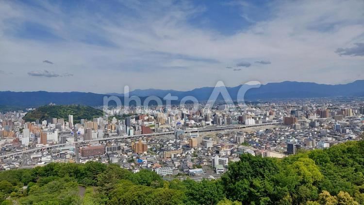 松山市の街並 松山市,青空,街並の写真素材
