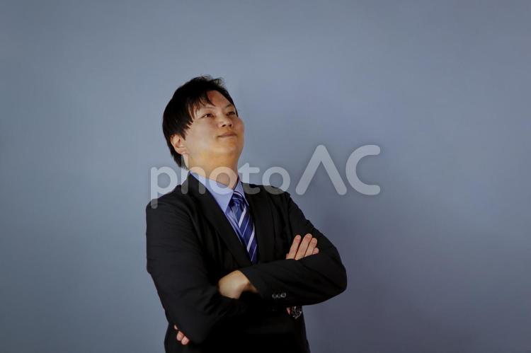 成功を見据える男 自信,得意,ドヤ顔の写真素材
