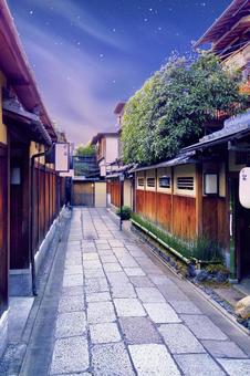 京都の街並み 路地 縦位置 京都の街並み 路地 縦位置 京都,美しい,風景の写真素材