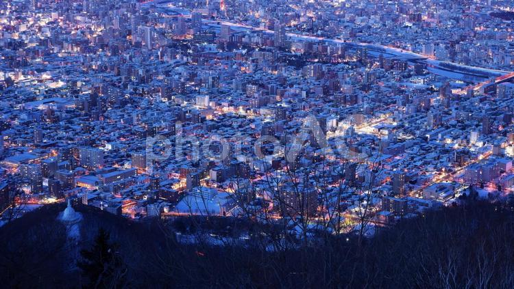 美しい札幌の夜景 日本新三大夜景,ビル街,シンボルの写真素材