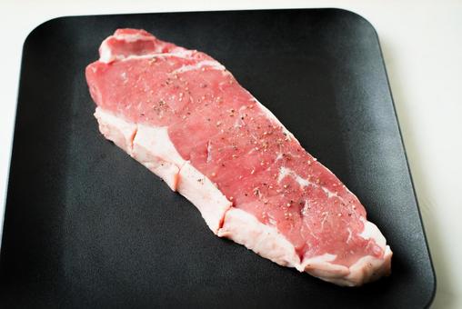 白背景で撮った牛肉の写真 白背景で撮った牛肉の写真の写真