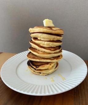 積み重ねられたホットケーキ ホットケーキ,パンケーキ,スイーツの写真素材