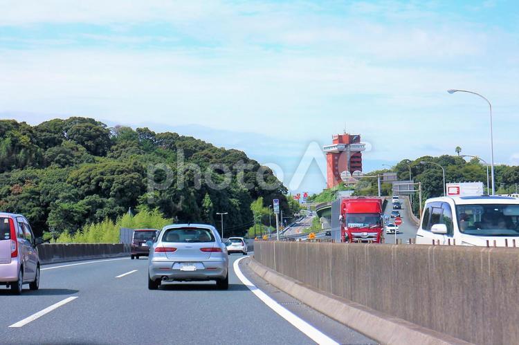 上り下りの磐田バイパス道路 道路,車,自動車の写真素材