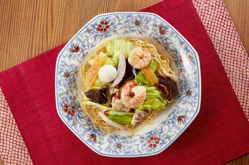 皿うどん 真俯瞰 皿うどん 真俯瞰 皿うどん,真俯瞰,麺の写真素材