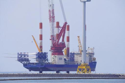 海上の工事風景 海上の工事風景 工事,風力発電機,エコの写真素材