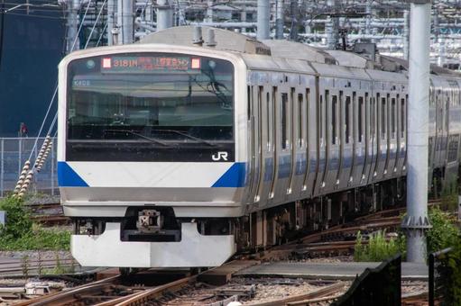 上野東京ラインの通勤電車 上野東京ラインの通勤電車 上野東京ライン,東海道線,東北本線の写真素材