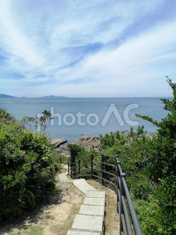 石の階段と空 階段,道,海の写真素材