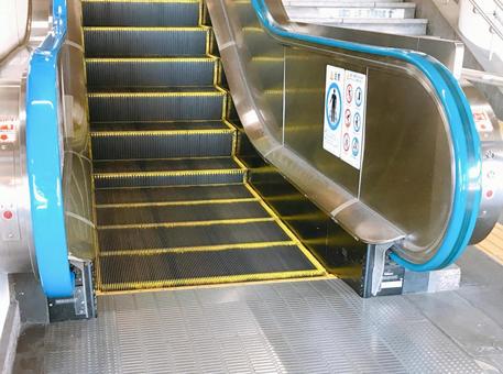 エスカレーター エスカレーター エスカレーター,昇降装置,のぼるの写真素材