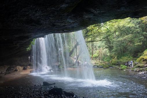 熊本県　夏の鍋ヶ滝と光芒 熊本県,熊本,絶景の写真素材
