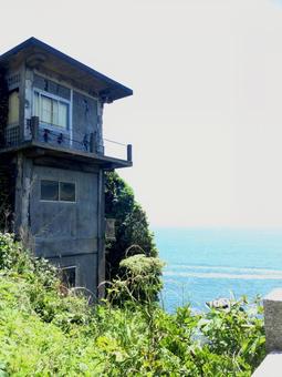 廃墟と海 廃墟と海 廃墟,海,空の写真素材