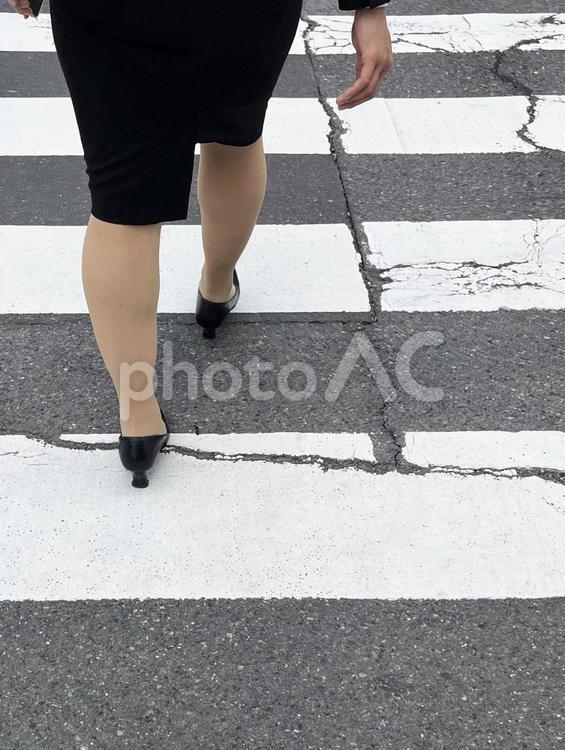 横断歩道 風景,人,交差点の写真素材