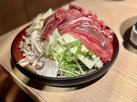 牛肉とキャベツ 牛肉とキャベツ 牛肉,キャベツ,野菜の写真素材