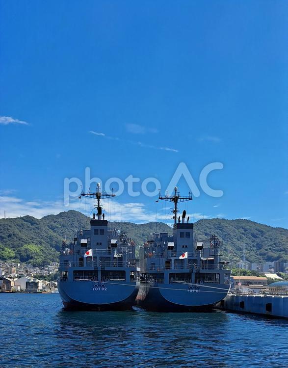 呉　海上自衛隊　油槽船 呉市,海上自衛隊,油槽船の写真素材