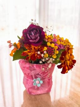 秋の花束 秋の花束 かわいい,ガーベラ,マリーゴールドの写真素材