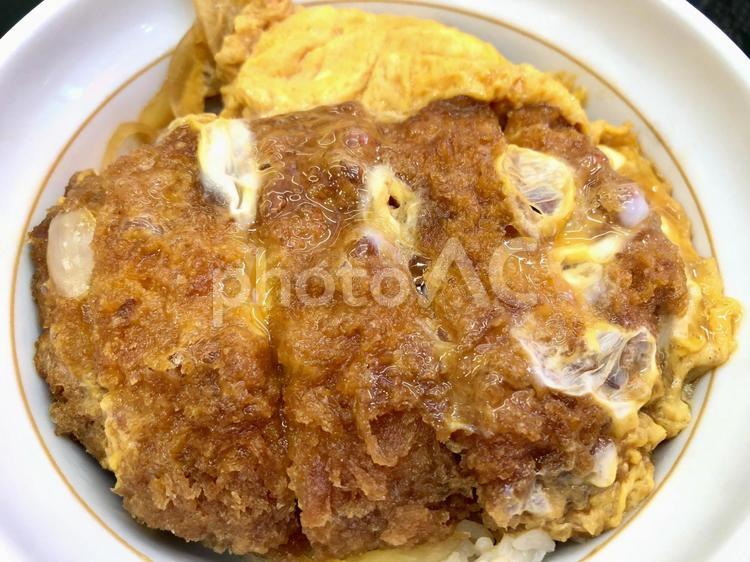 カツ丼  昼食の定番 カツ丼,かつ丼,カツどんの写真素材