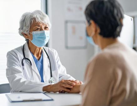 医師と患者 医師と患者の写真