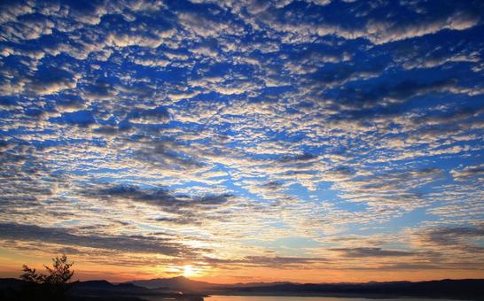 秋朝の空雲 空,雲,秋空の写真素材