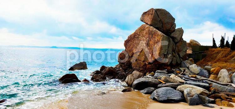 海岸沿いの風景 風景,波,泳ぐの写真素材