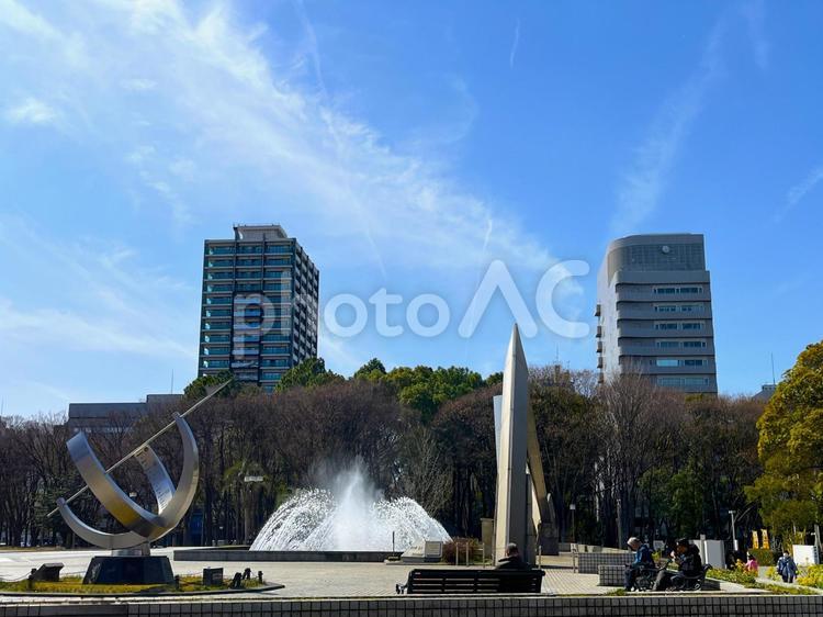 都会の風景 都会,公園,噴水の写真素材