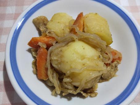 じゃがいもが肉じゃが じゃがいもが肉じゃが 肉じゃが,じゃがいも,おかずの写真素材