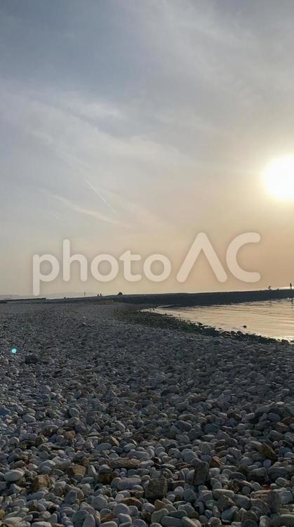 夕暮れの浜辺 海,夕焼け,海岸の写真素材