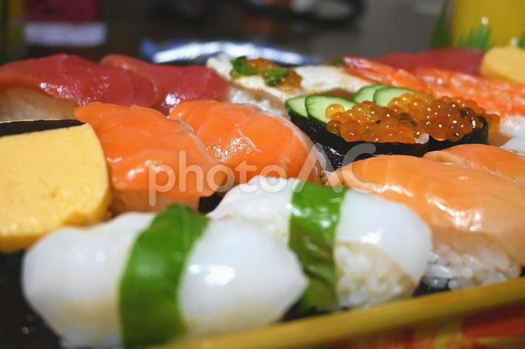 いろいろお寿司 寿司,鮮やか,いくらの写真素材