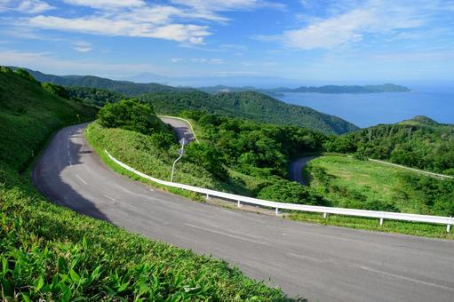 夏の爽やかな風が吹き抜ける竜泊ライン 夏の爽やかな風が吹き抜ける竜泊ライン 風景,青空,自然の写真素材