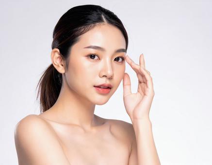 女性（韓国人・美容）の写真