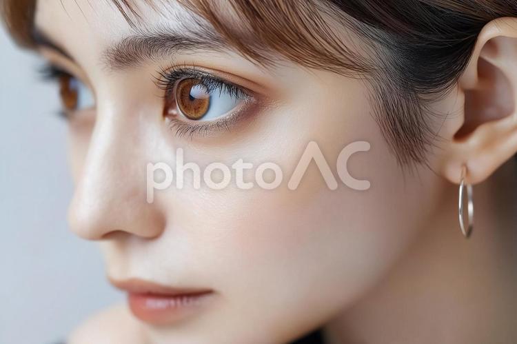目力が強い女性の視線 女性,美容,スキンケアの写真素材