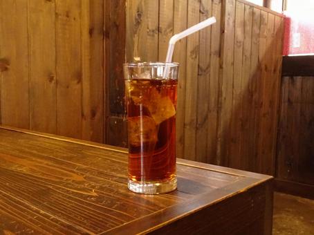 アイス烏龍茶 アイス烏龍茶の写真