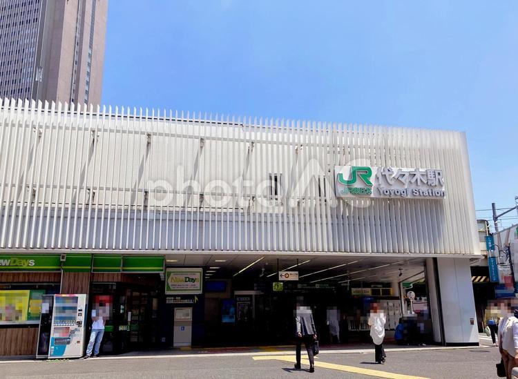 東京風景・代々木駅 代々木駅,駅,駅舎の写真素材