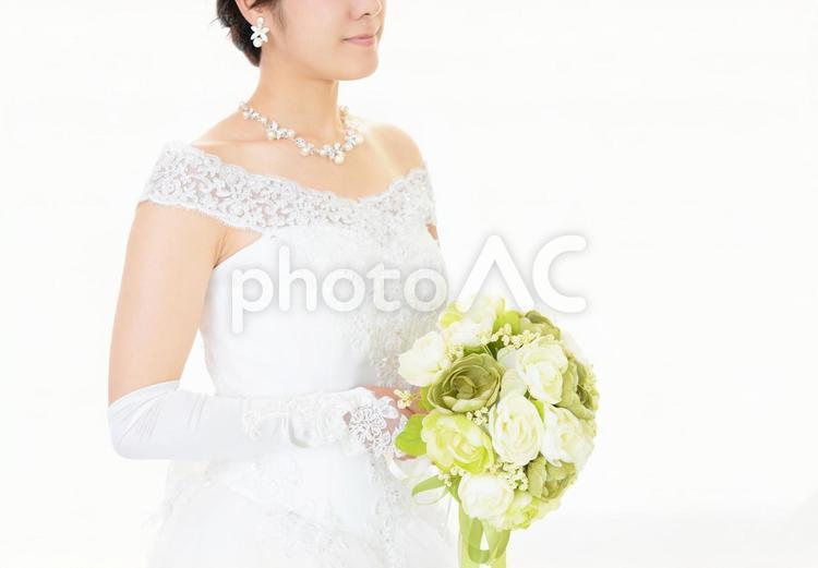 ウェディングドレスを着た女性 女性,花嫁,ウエディングの写真素材