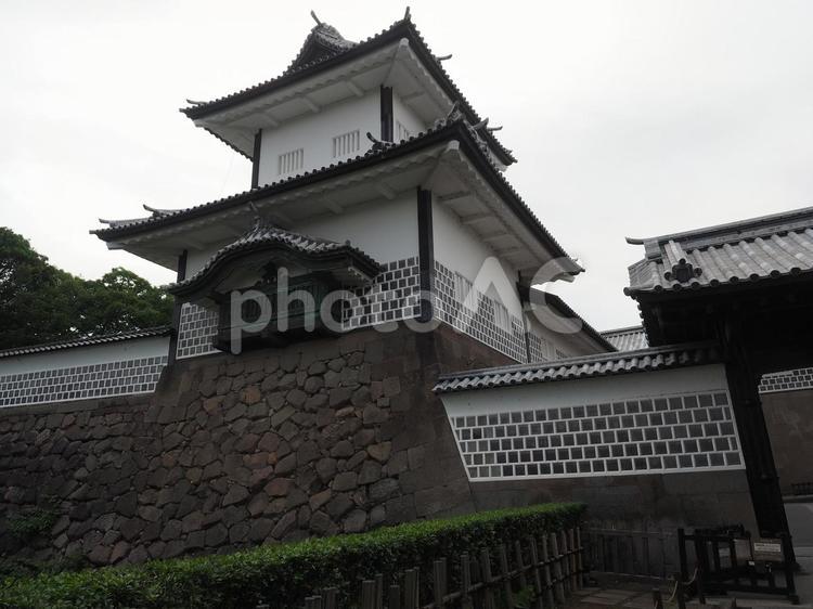 金沢城公園　お城跡の城郭や公園の風景 金沢城,入り口,案内板の写真素材