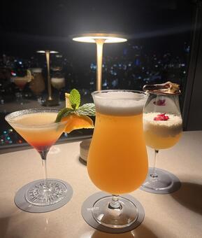 バー バー,カクテル,お酒の写真素材