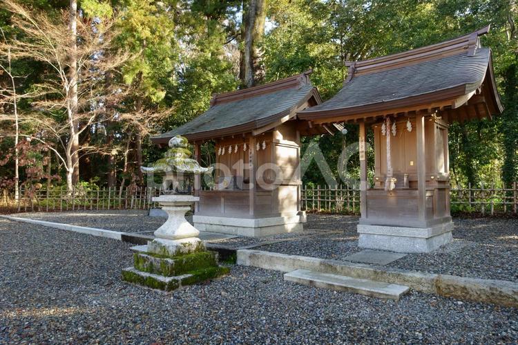 滋賀県多賀町の多賀大社の末社、子安神社と竈神社・年神神社２社合祀殿です 多賀大社,末社,滋賀県の写真素材