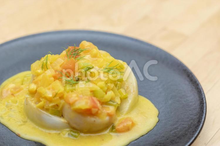 ホタテとカブのエチュベ フランス料理,ホタテ,カブの写真素材