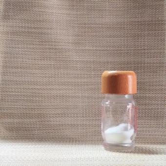 塩(右寄り) 塩(右寄り)の写真