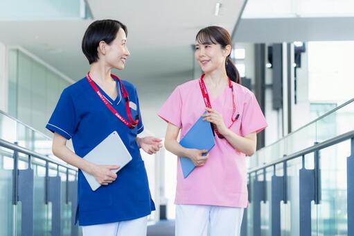 病院で働く女性の医者 病院,医者,介護の写真素材