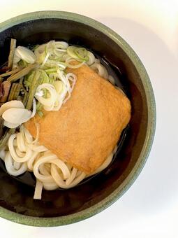 山菜きつねうどん 01 うどん,食べ物,和食の写真素材