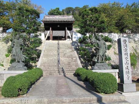 【風景写真】成願寺(広島県尾道市)の風景 【風景写真】成願寺(広島県尾道市)の風景 成願寺,曹洞宗,神社仏閣の写真素材