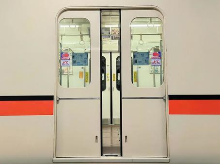 電車のドア、山陽電鉄3000系 山陽電鉄,本線,ドアの写真素材