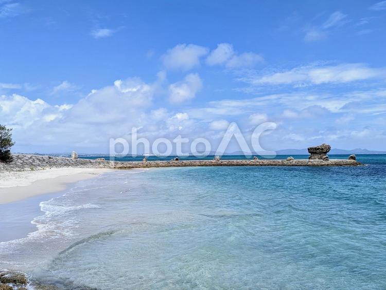うるまのビーチ風景 海,ビーチ,リゾートの写真素材