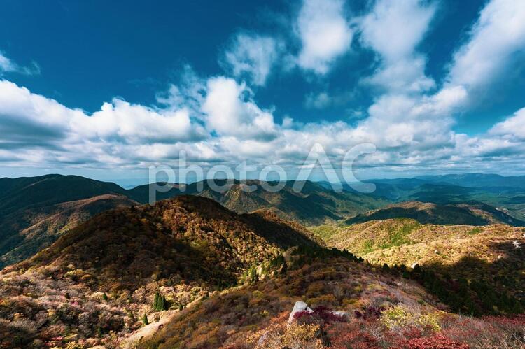 三重県-御在所岳【紅葉】 紅葉,もみじ,山並みの写真素材